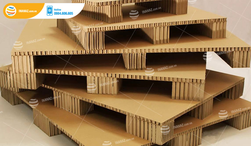 giấy carton làm dựng vách ngăn hàng hóa hoặc làm pallet giấy