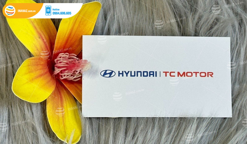 Mẫu business card cho thương hiệu ô tô Hyundai