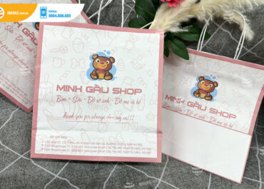 Mẫu túi giấy đựng quần áo Minh Gấu Shop