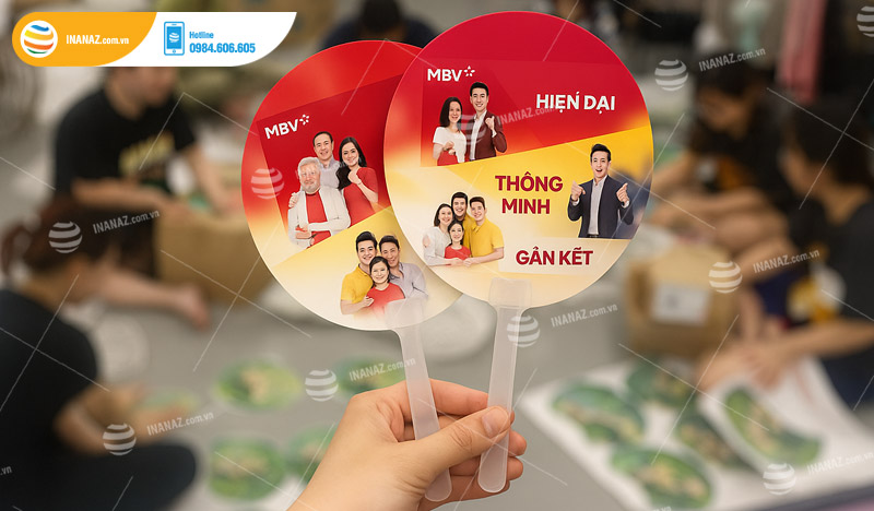 Mẫu quạt nhựa quảng cáo công ty bảo hiểm
