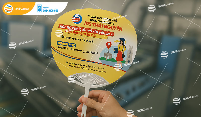 Mẫu quạt nhựa quảng cáo trung tâm anh ngữ