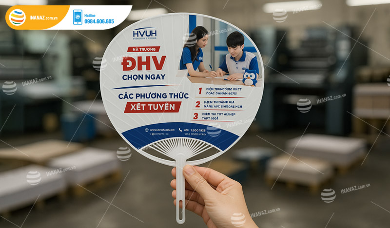 Mẫu quạt nhựa cầm tay dành cho trường học