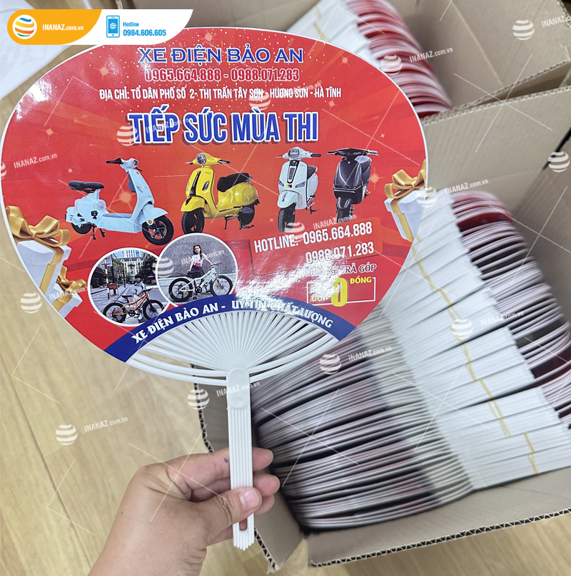 Mẫu quạt nhựa cầm tay quảng cáo xe điện Bảo An