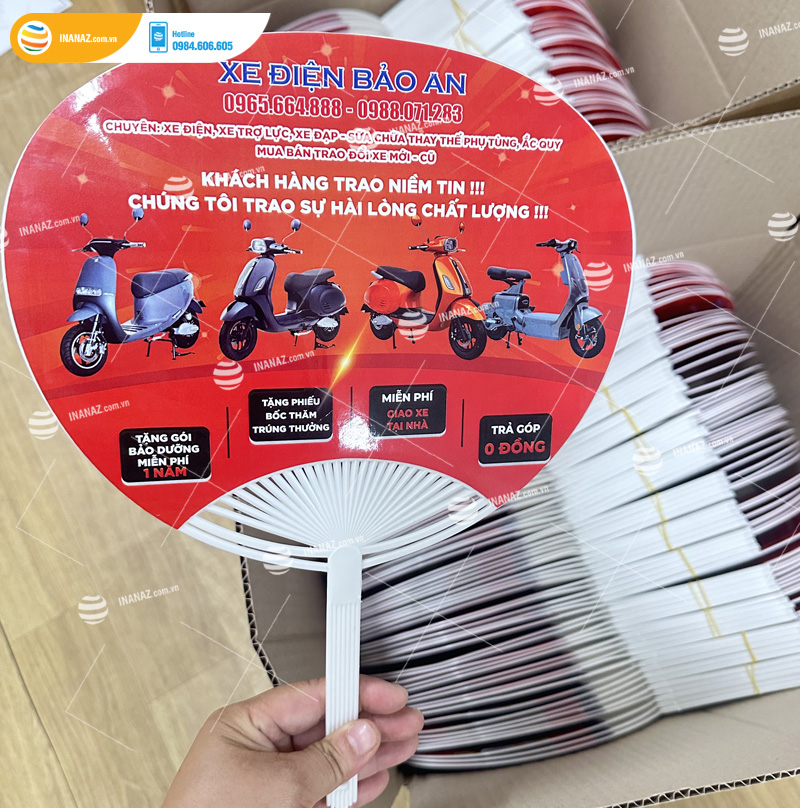 Mẫu quạt nhựa cầm tay quảng cáo xe điện Bảo An