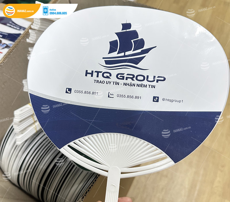 Mẫu quạt nhựa quảng cáo công ty HTQ Group
