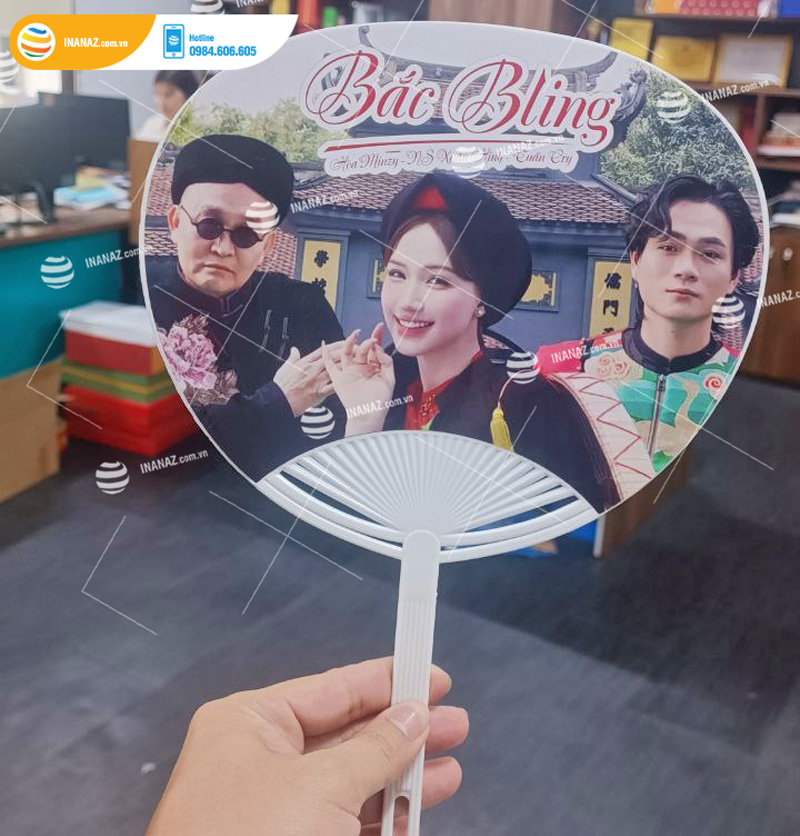Mẫu quạt nhựa cho MV triệu view “Bắc Bling”