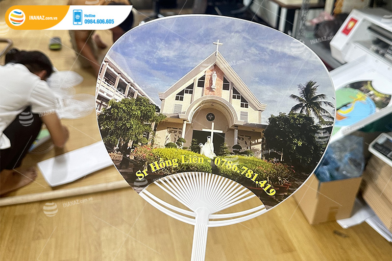 Mẫu quạt nhựa Hội Dòng Mến Thánh Giá Nha Trang